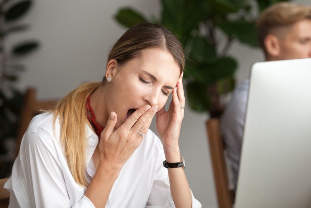 Как справиться с недостатком сна?