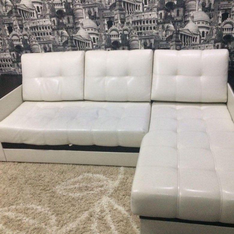 Как почистить белый диван из кожзама в домашних условиях?