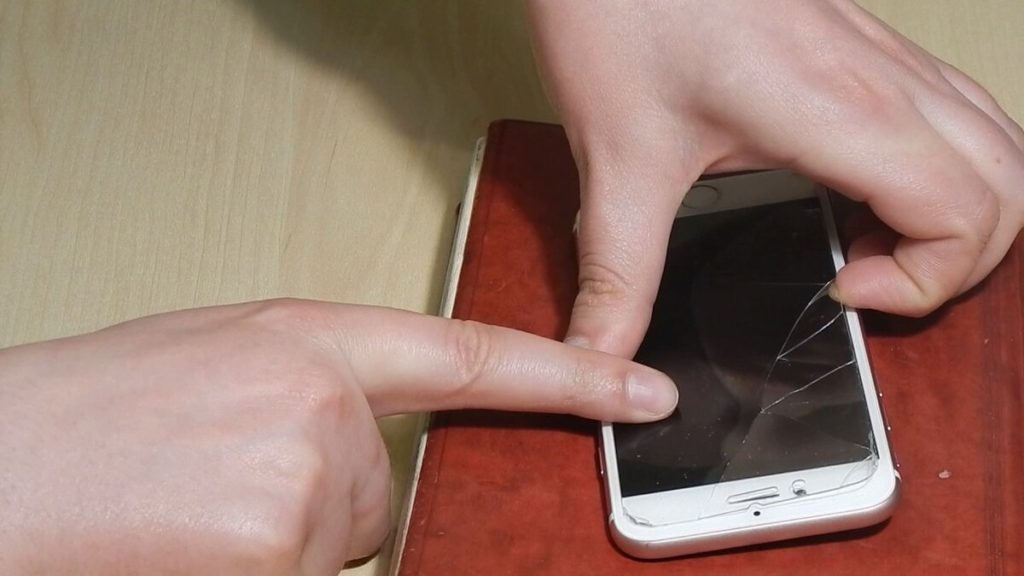 Как снять защитное стекло?