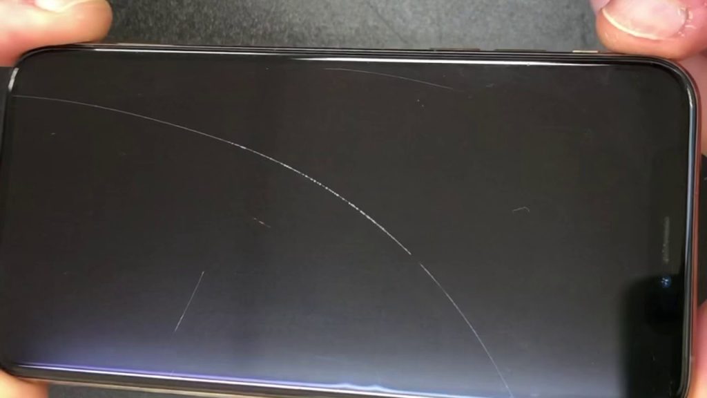 Как убрать царапины с сенсорного экрана?