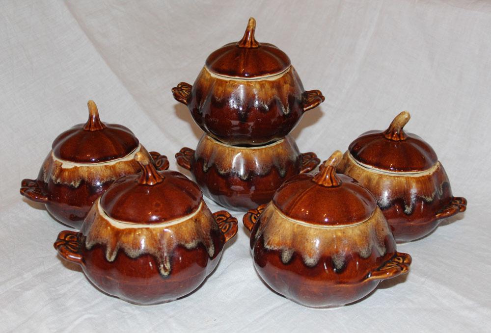 Что можно приготовить в горшочках в духовке с мясом?