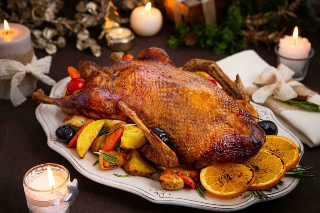 Как приготовить дикого гуся в духовке, чтобы мясо было мягким и сочным?